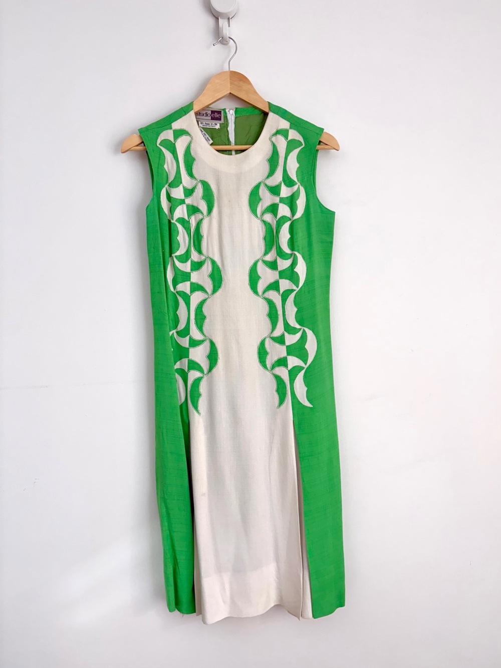 Vintage 1960s Silk Mod Shift Dress - Studio Elle - Made in Italy- Small - Picture 2 of 9